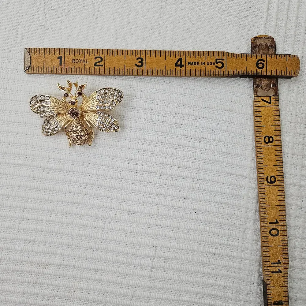 Rhinestone Studded Gold‎ Tone Bee Bug Brooch Pin Jewelry Embellished